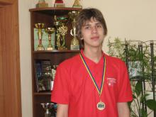 Никиа Гладков обладатель золотой медали по математике